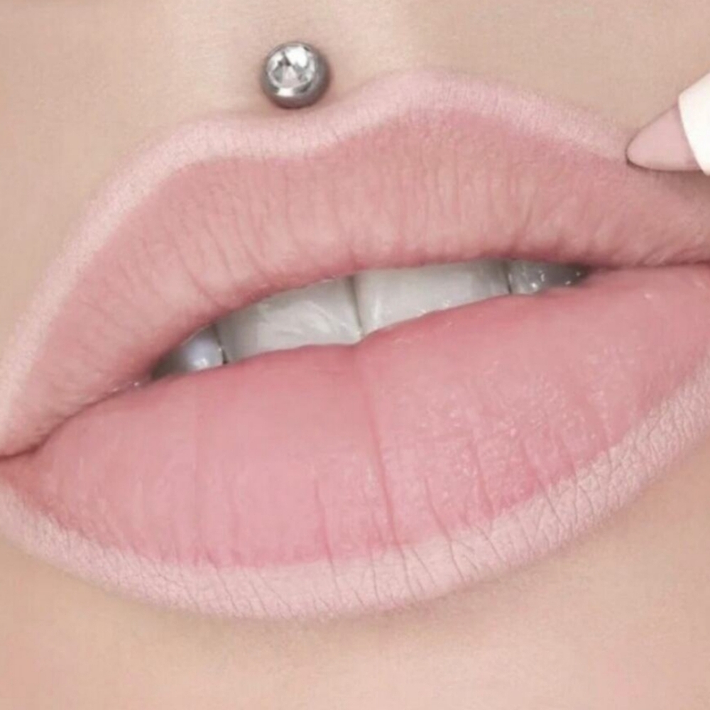 New JEFFREE STAR COSMETICS VELOUR LIP LINER I’M NUDE Light Beige Peach